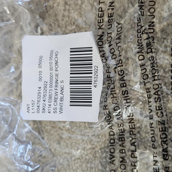 Moth SS Crew Fringe Poncho - Picture 5 of 7